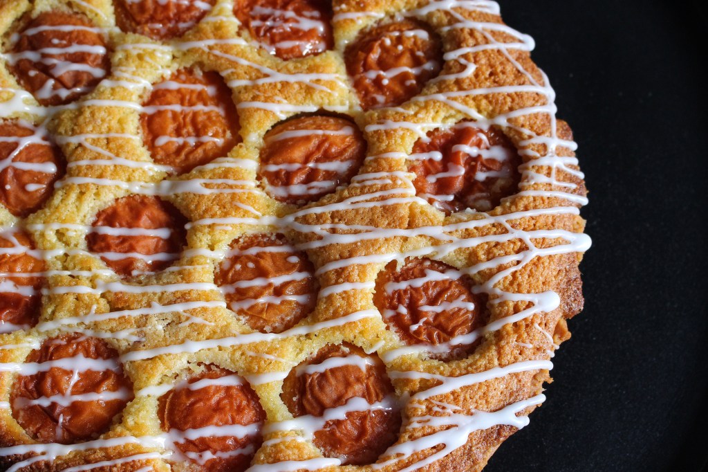 apricot and almond tart