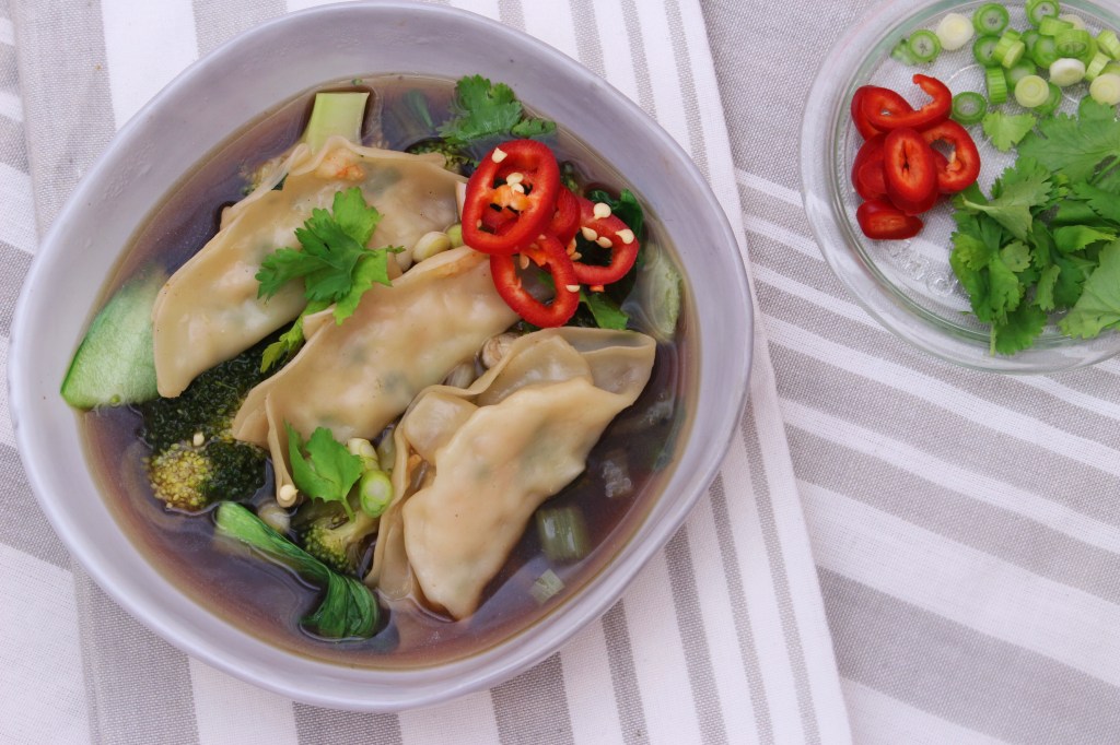 Steamed dumpling soup